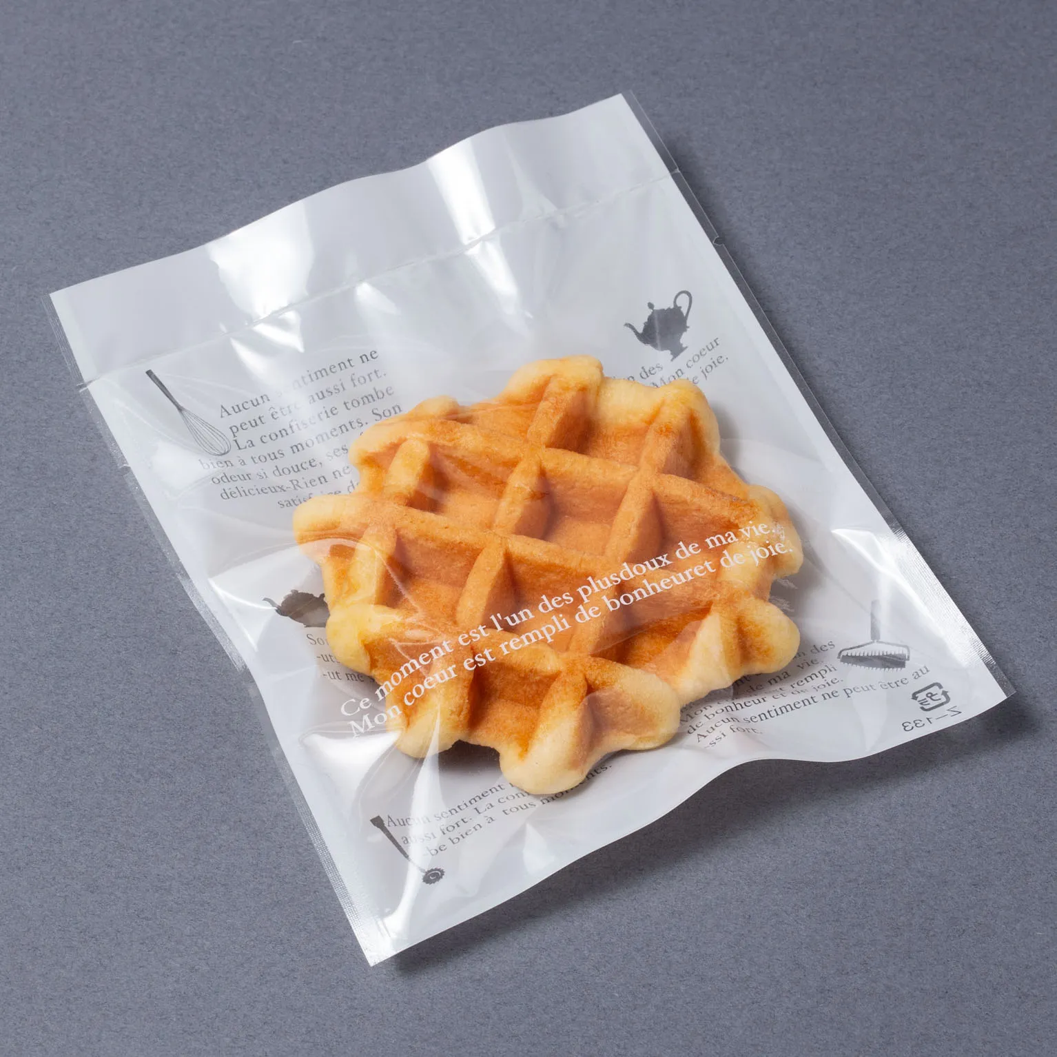 Z-133-1 仏語＆ツール柄(L)白 500