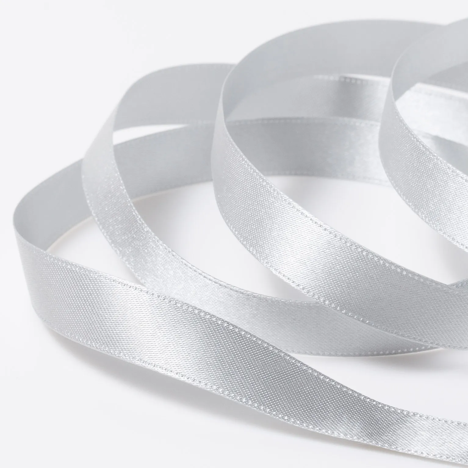 DSサテン(6mm) ライトグレー #145 1