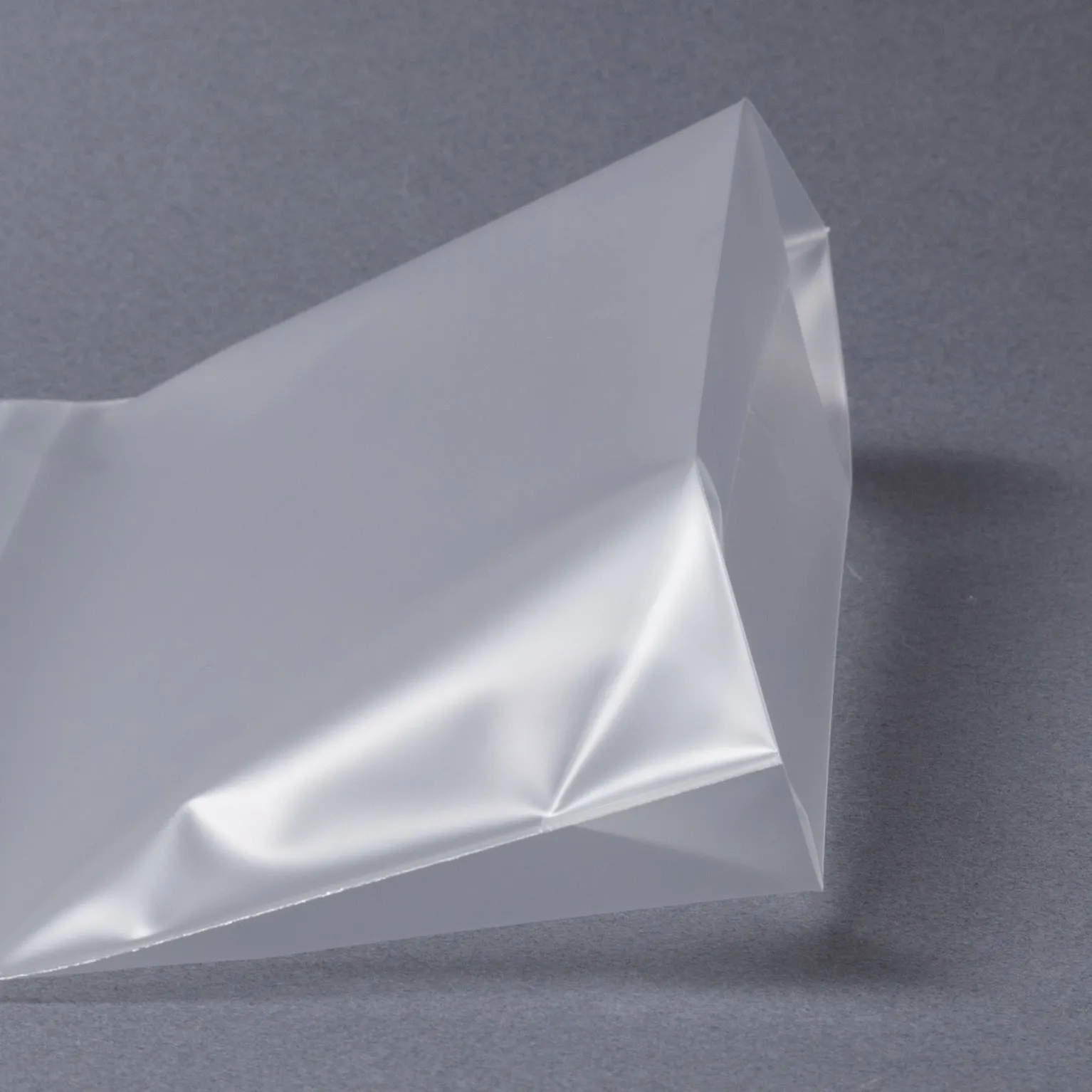KT-15 チャック付手提袋(中) (250×30×180) 50