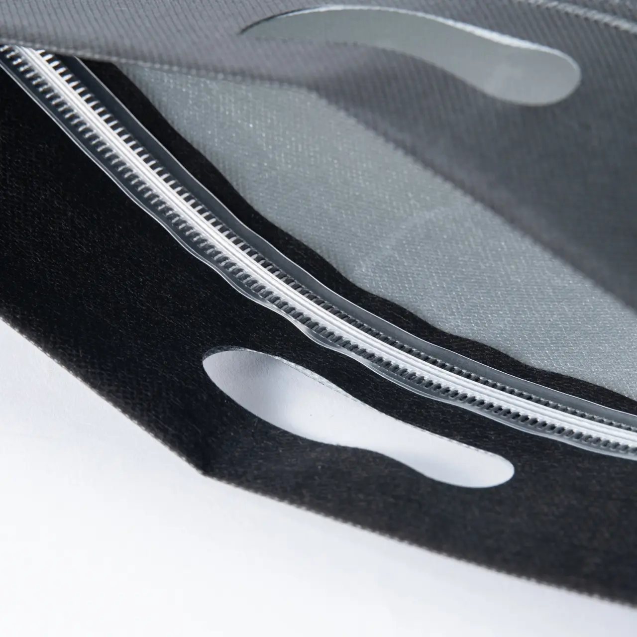 カラークールチャックシール小判抜 LC628 大 黒 200