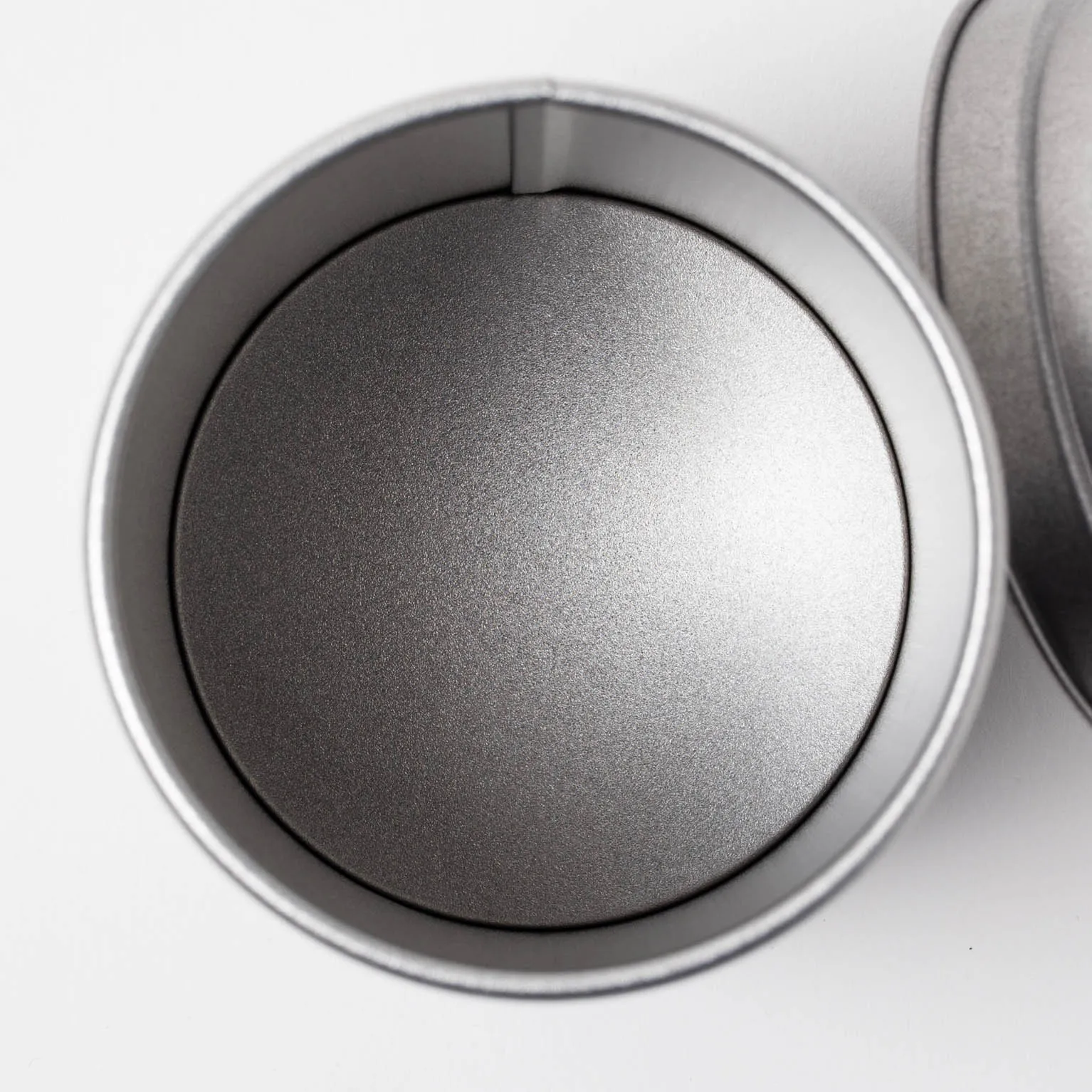 セルクル缶 サテンシルバー 54