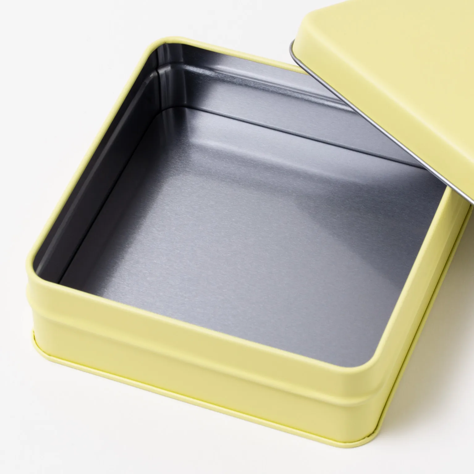 スクエア缶 クリームイエロ 60