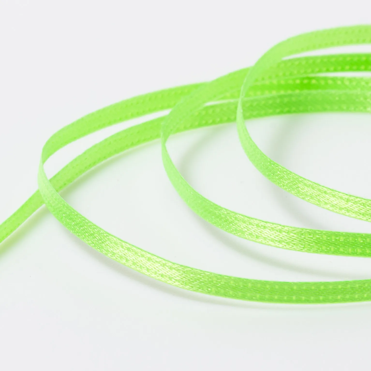 DSサテン(3mm) フレッシュグリーン ＃26 1