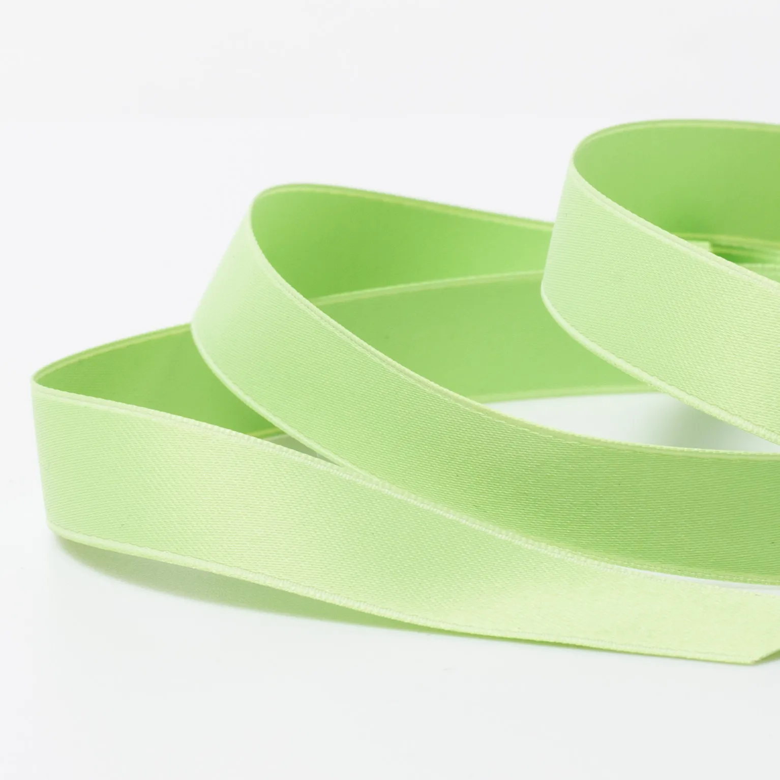 サテンプルミエ(13mm) ライム #27 1