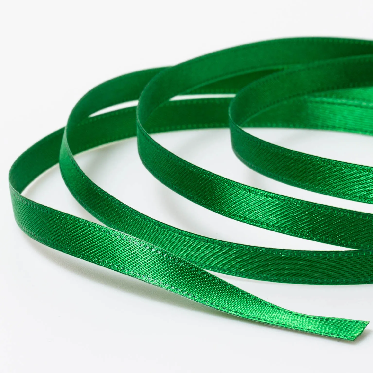 DSサテン(6mm) エメラルド #27 1