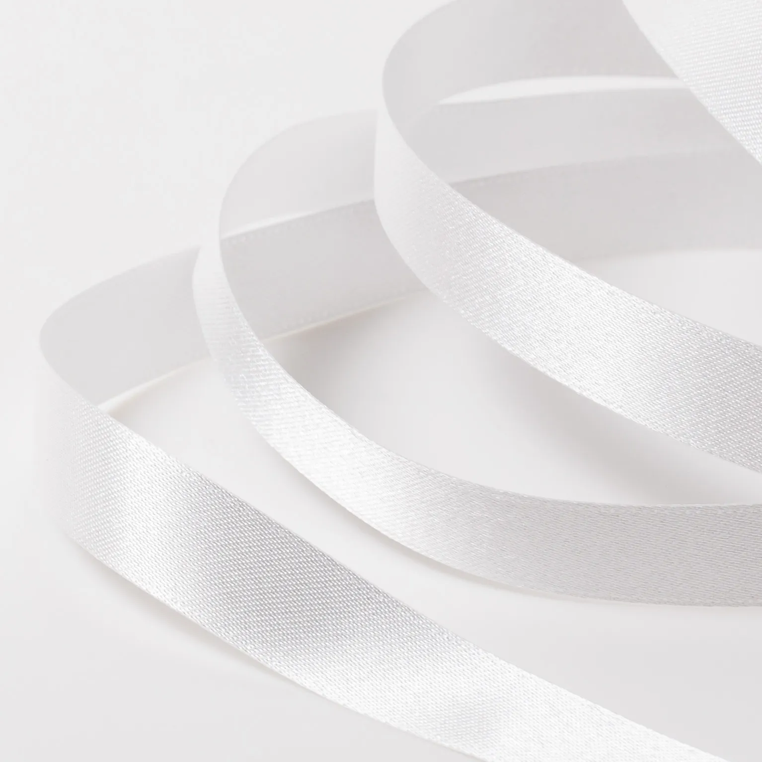 DSサテン(6mm) シェルホワイト #42 1