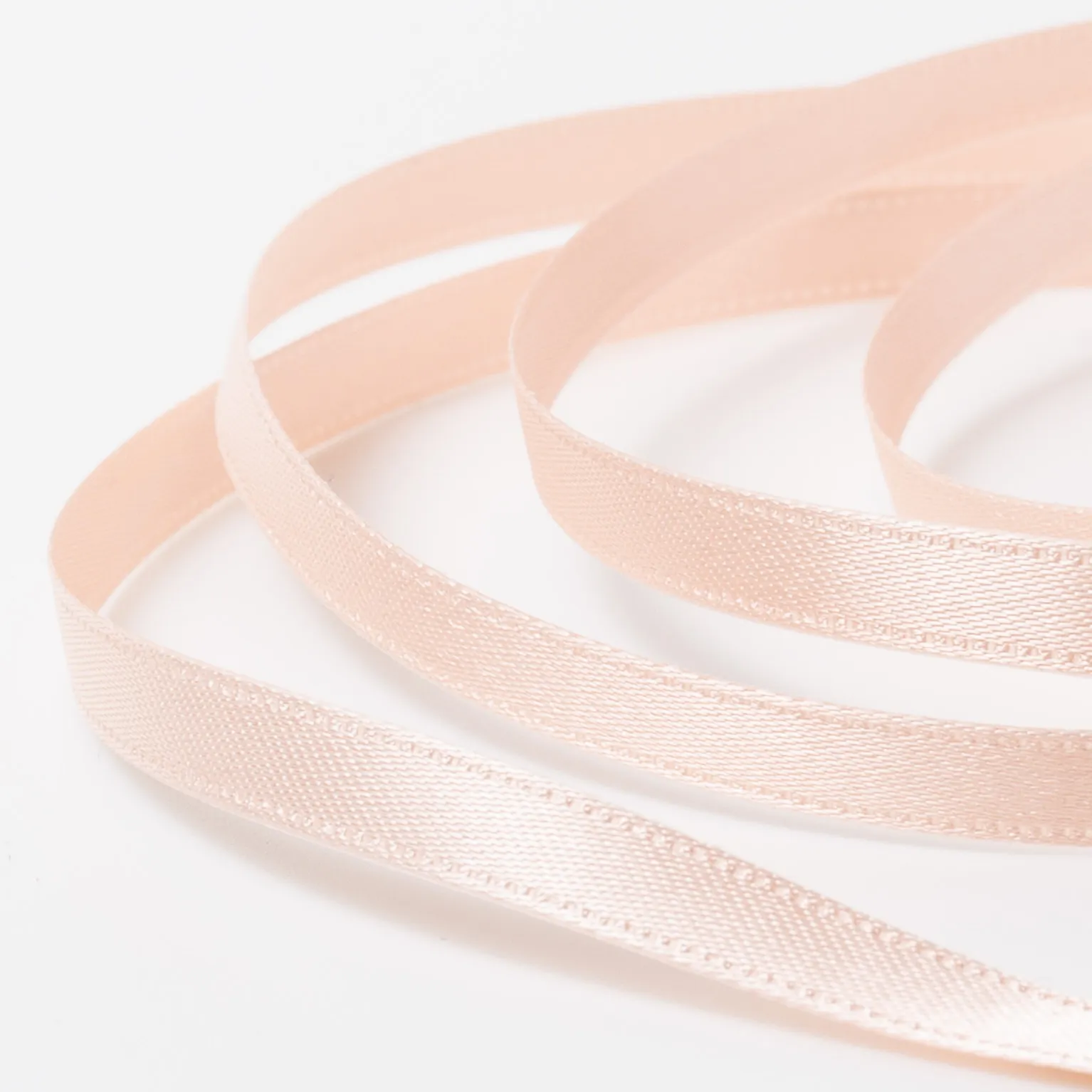 DSサテン(6mm) ピーチベージュ #13 1