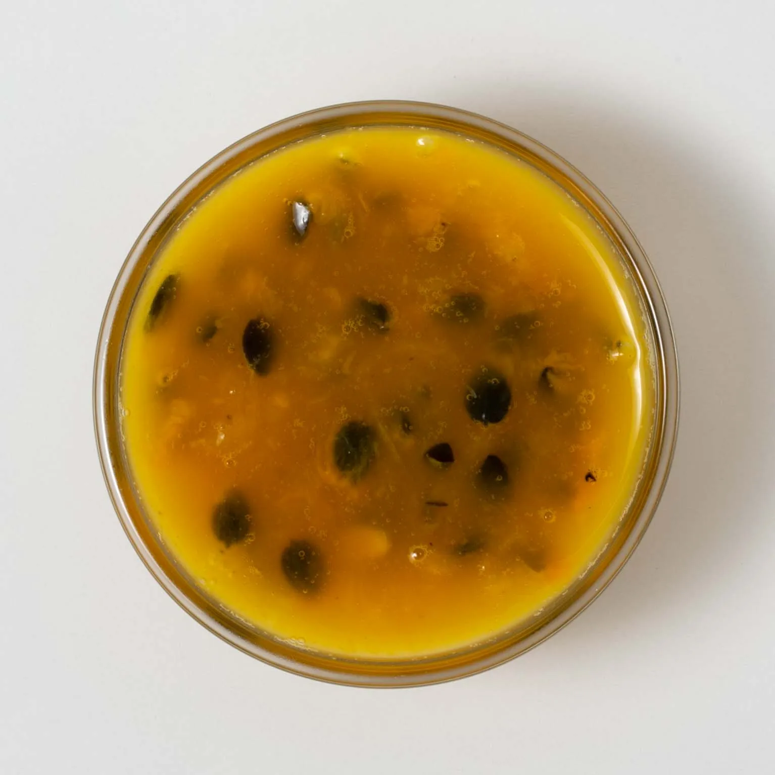 キャップフリュイ パッションフルーツシードピューレ(無糖) 1