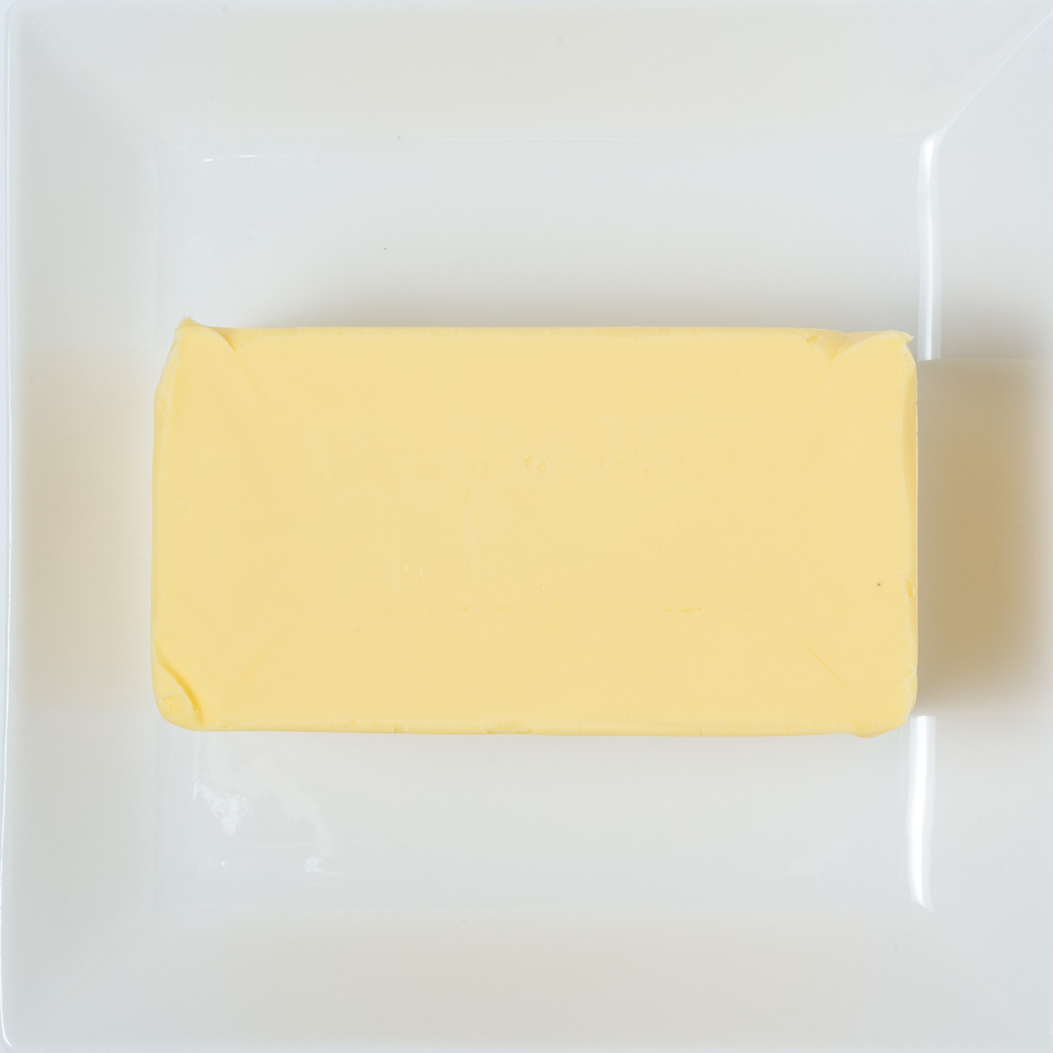 ミルクを食べる乳酪 バター(有塩) 450