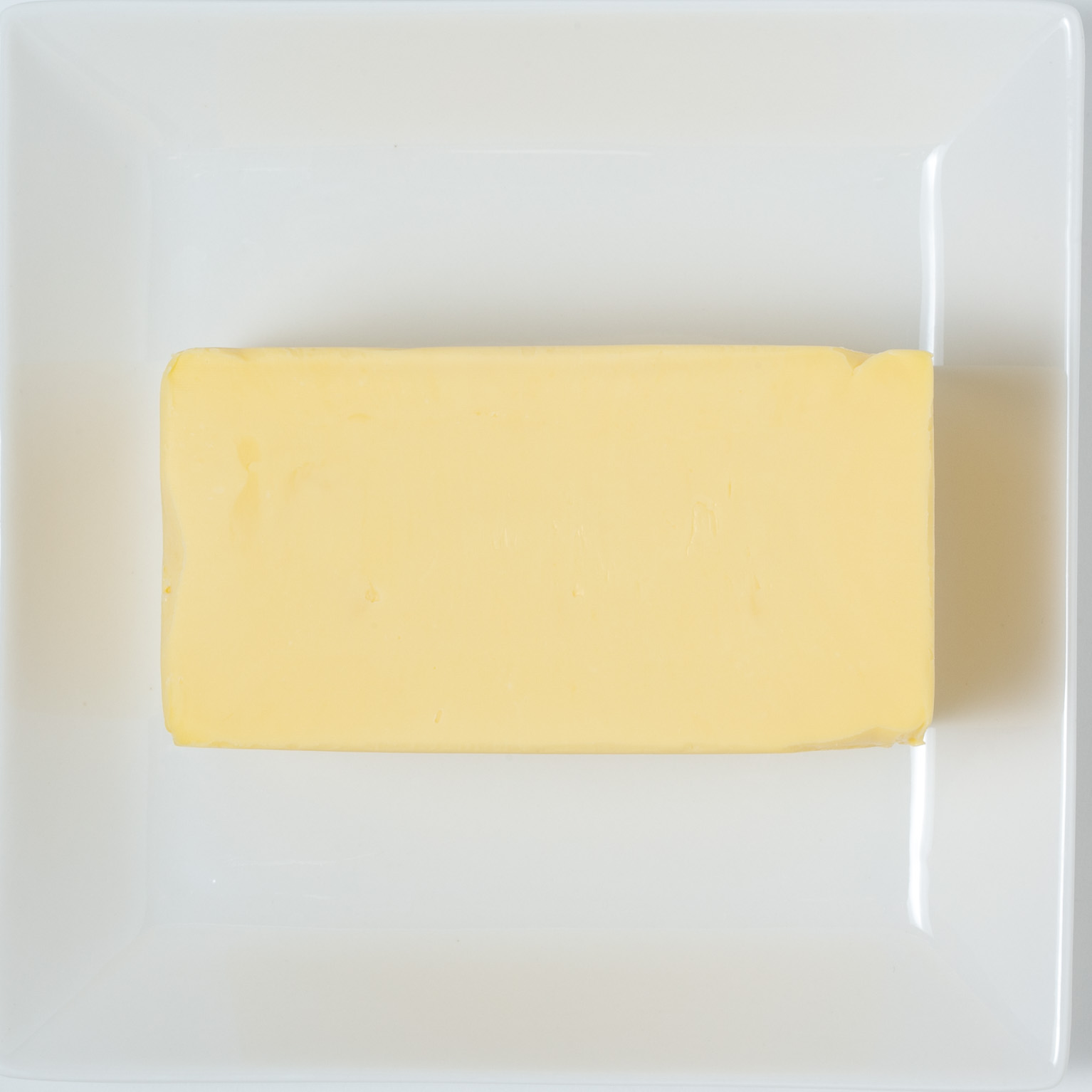 ミルクを食べる乳酪 私の燻製バター(有塩) 450