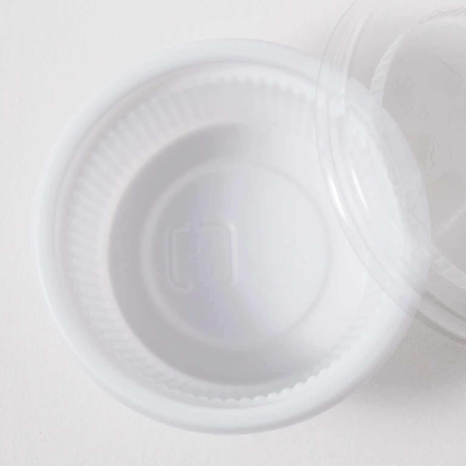 250542 1/2オンスカップ蓋つき 50