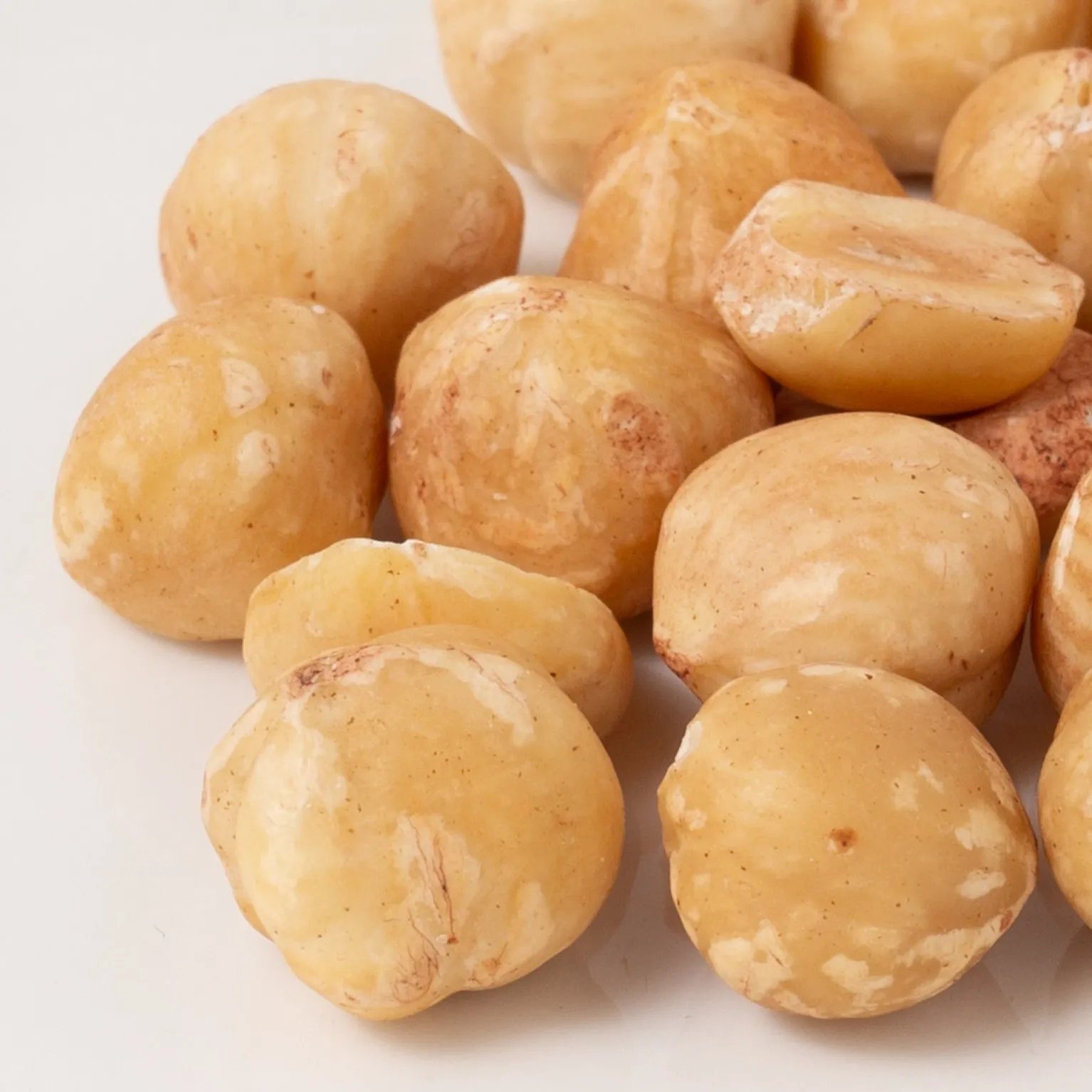 ピエモンテヘーゼルロースト皮無し 2.5