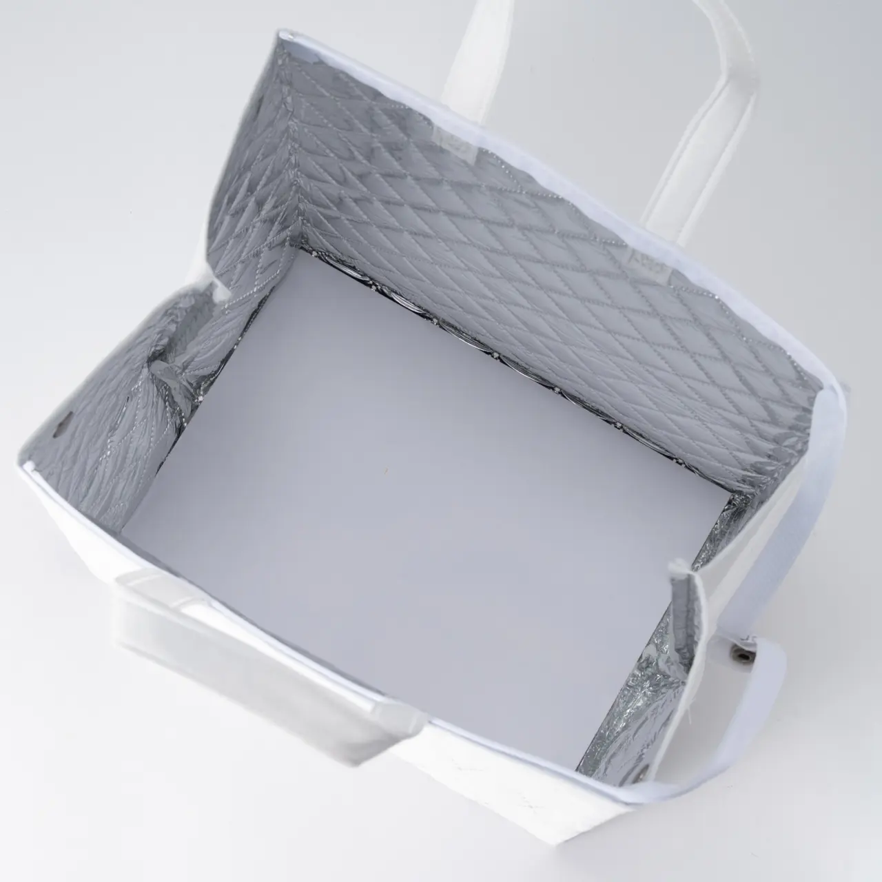 カラークールキルトバック LC625中 白 100