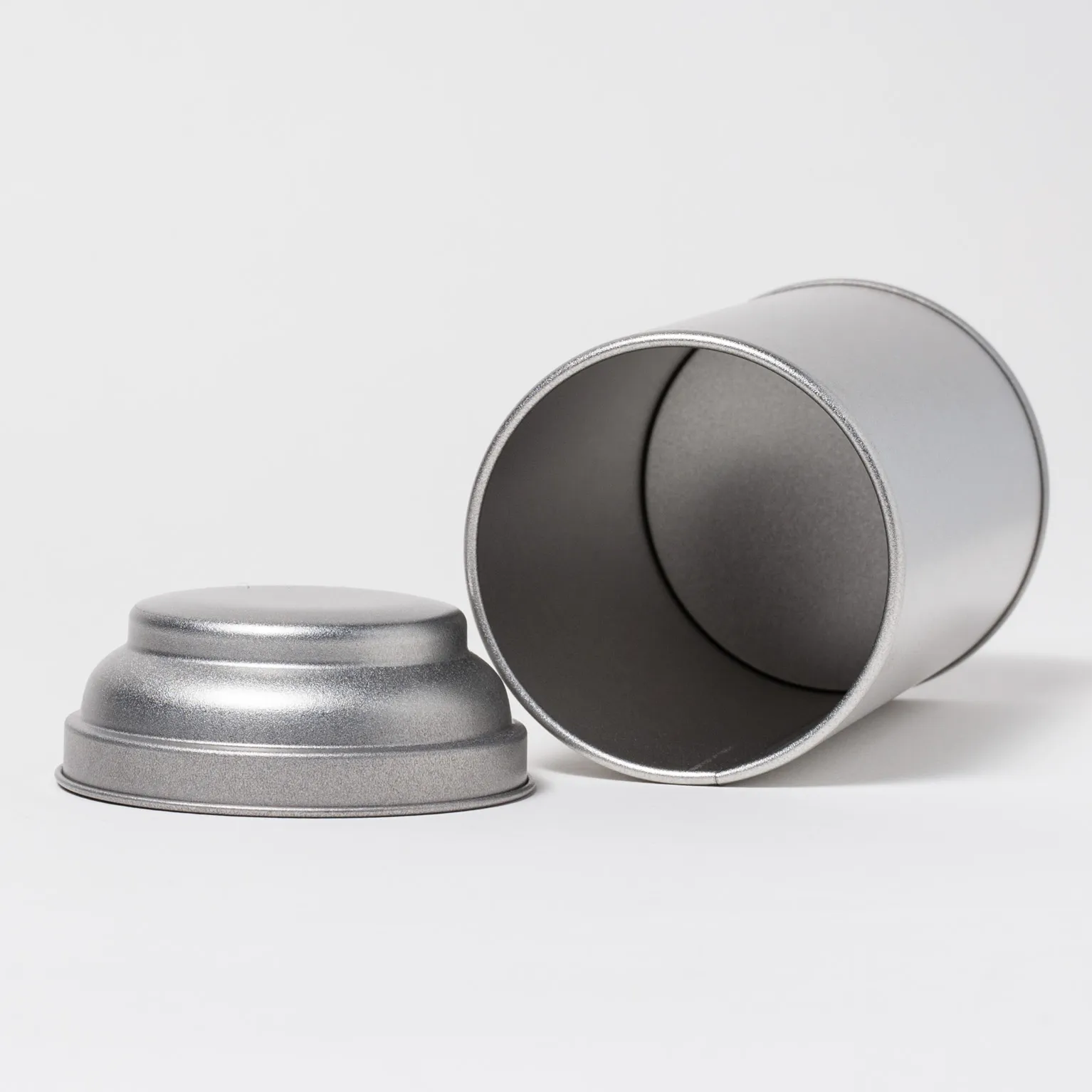 セルクル缶 サテンシルバー 54