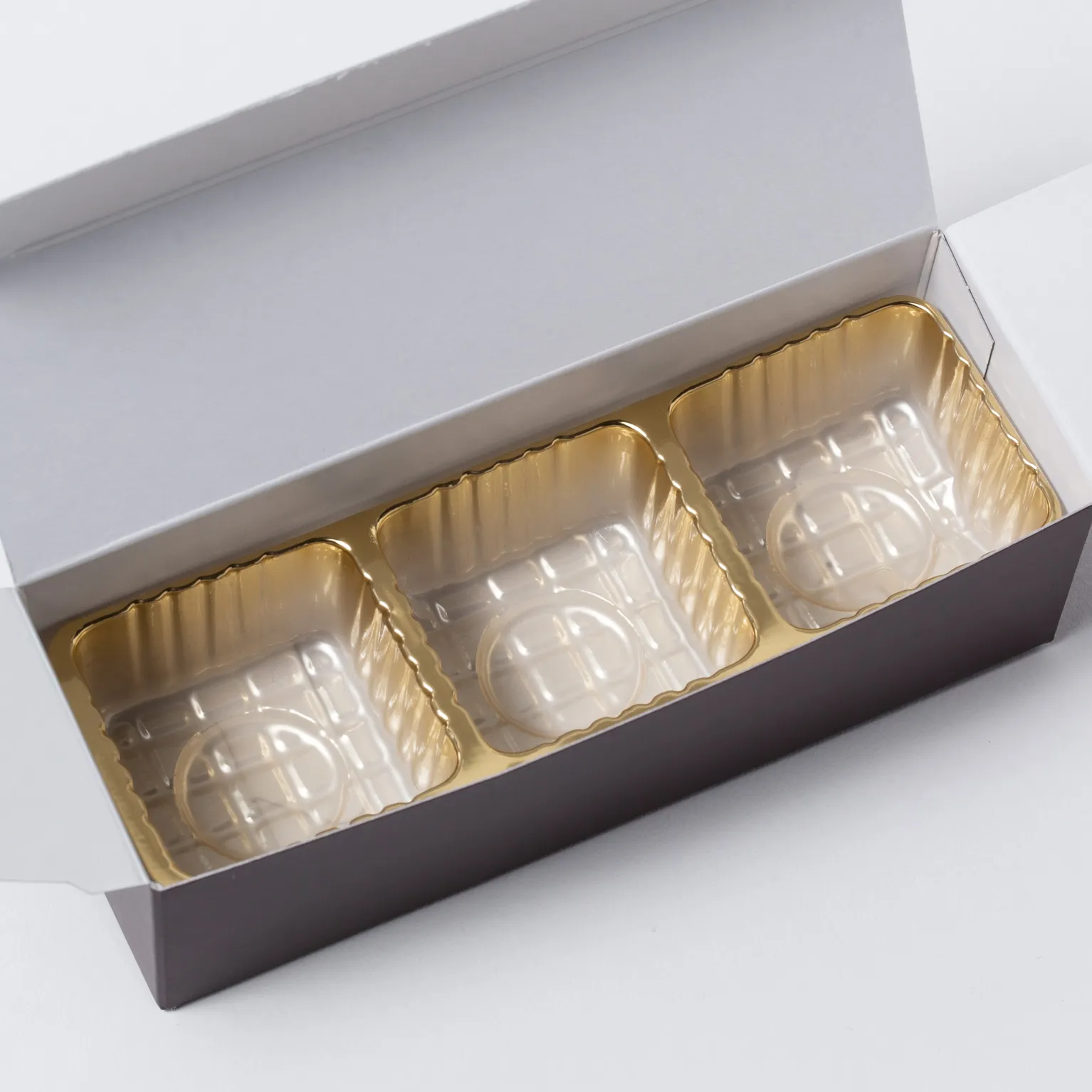 RSトリフケース ネーフル(茶) 3ヶ用(117×40×h35mm) 300