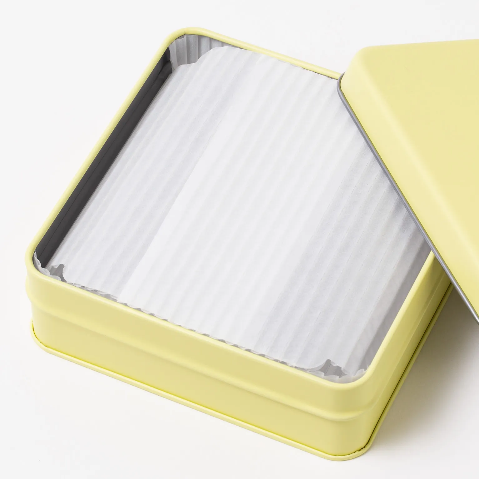 スクエア缶 クリームイエロ 60