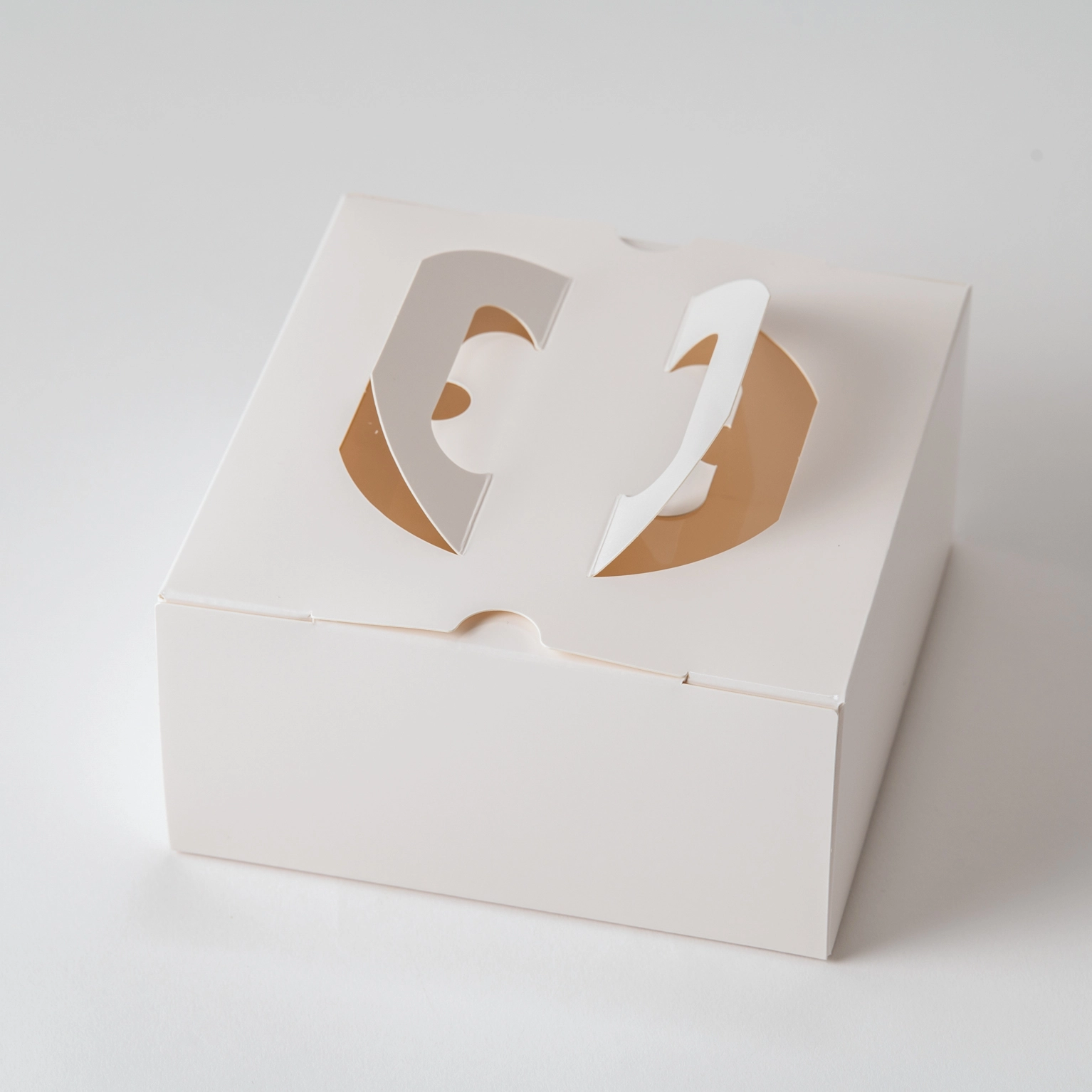 ガトー・白無地 4.5寸 50