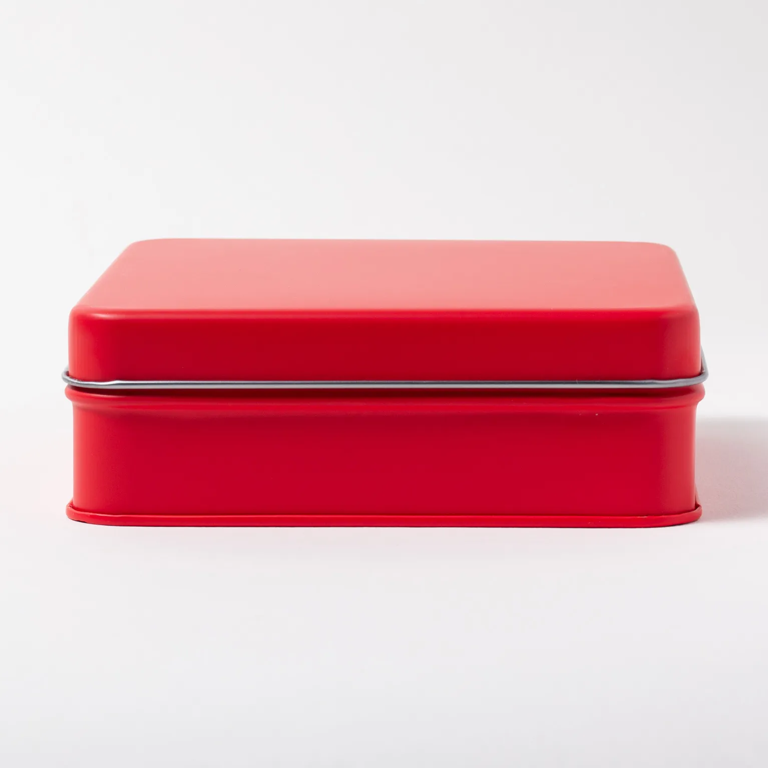 スクエア缶 ストロベリーレッド 60