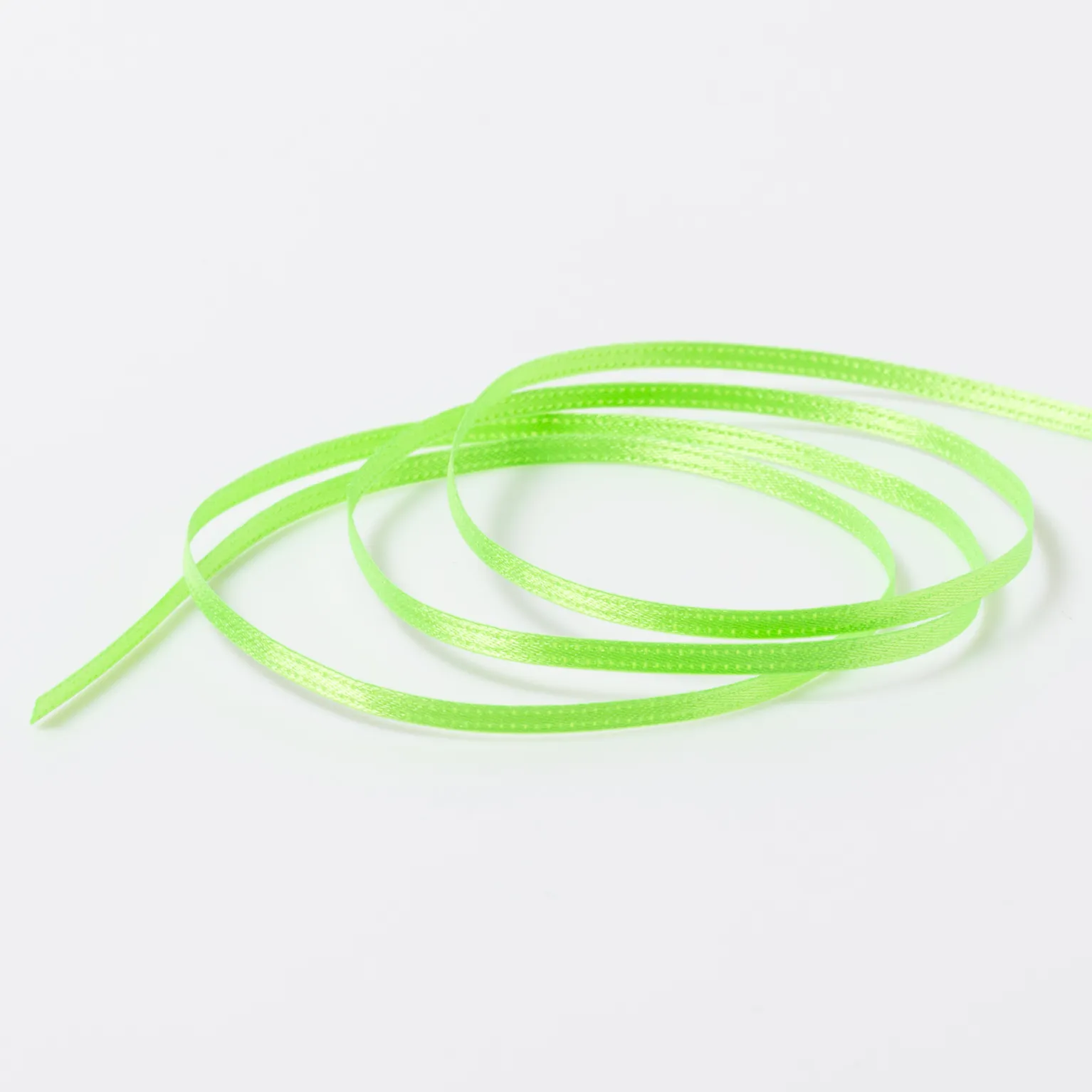 DSサテン(3mm) フレッシュグリーン ＃26 1