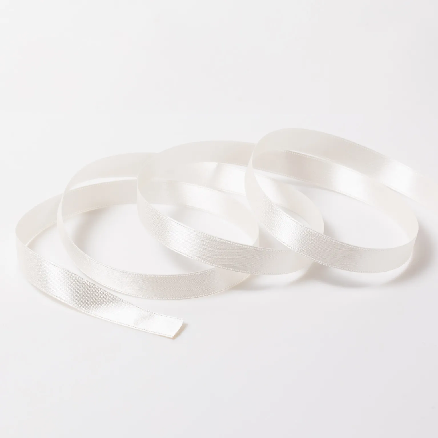 DSサテン(12mm) オフホワイト #242 1