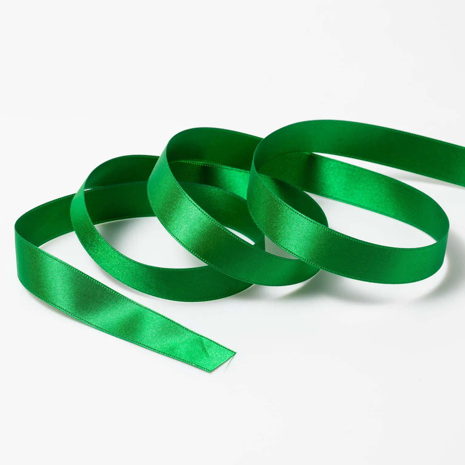 DSサテン(18mm) エメラルド #27 1