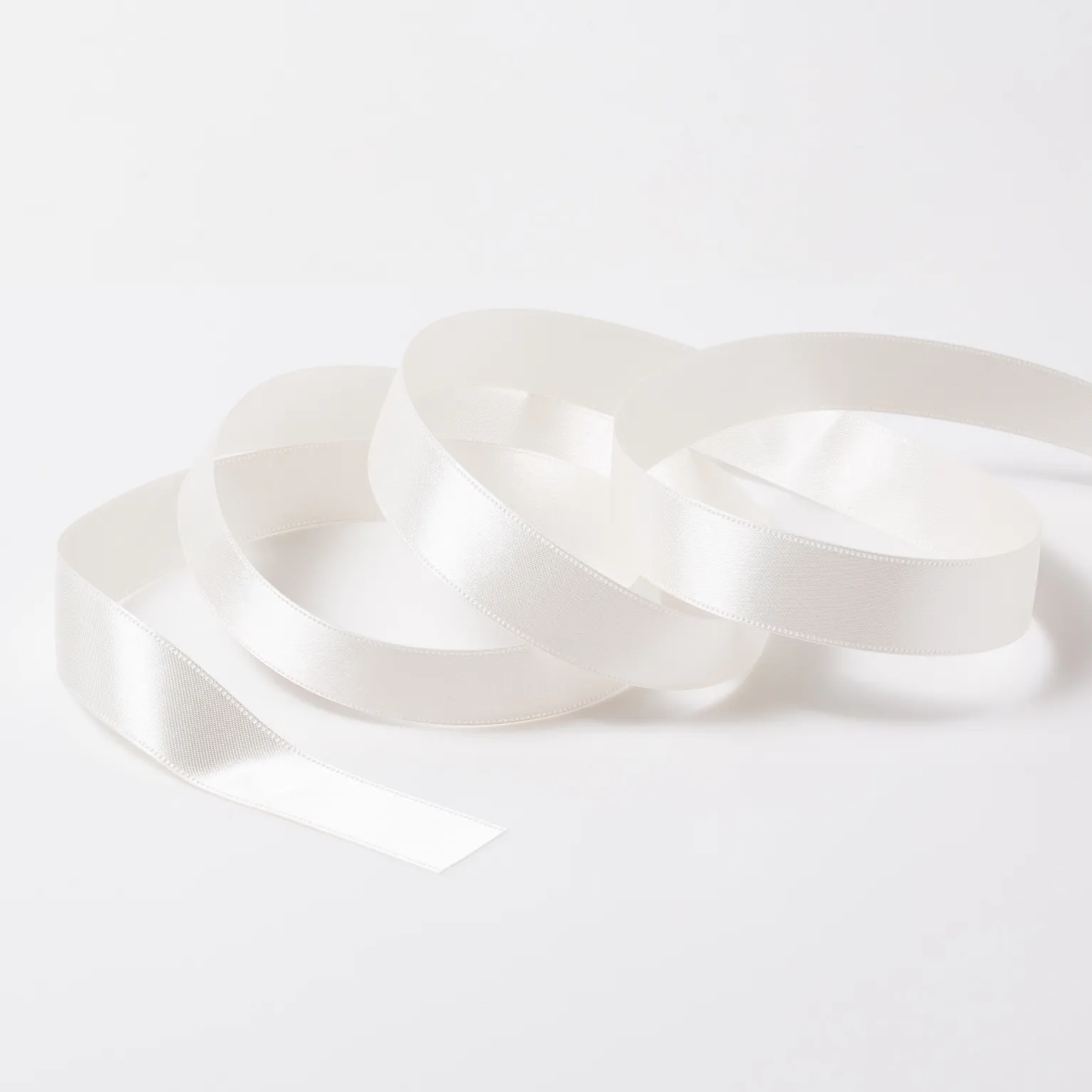 DSサテン(18mm) オフホワイト #242 1